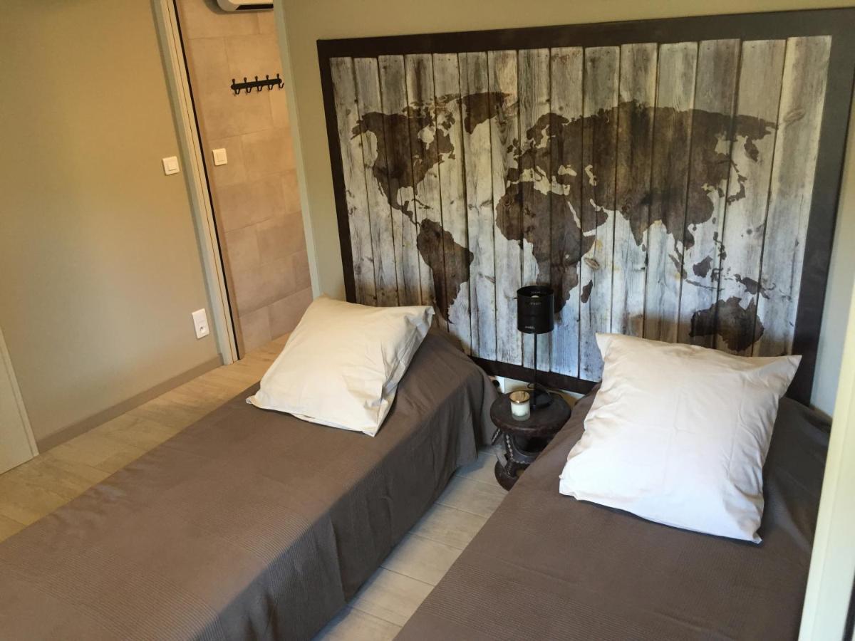 Gite De Gazelle Chambres D'Hote La Vacquerie-et-Saint-Martin-de-Castries Esterno foto