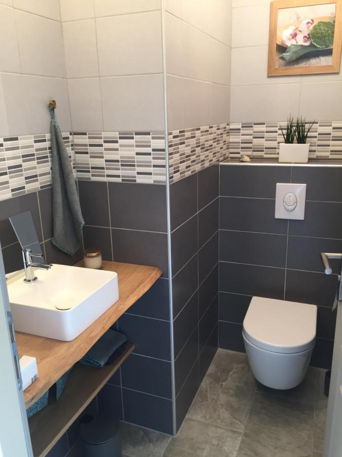 Gite De Gazelle Chambres D'Hote La Vacquerie-et-Saint-Martin-de-Castries Esterno foto